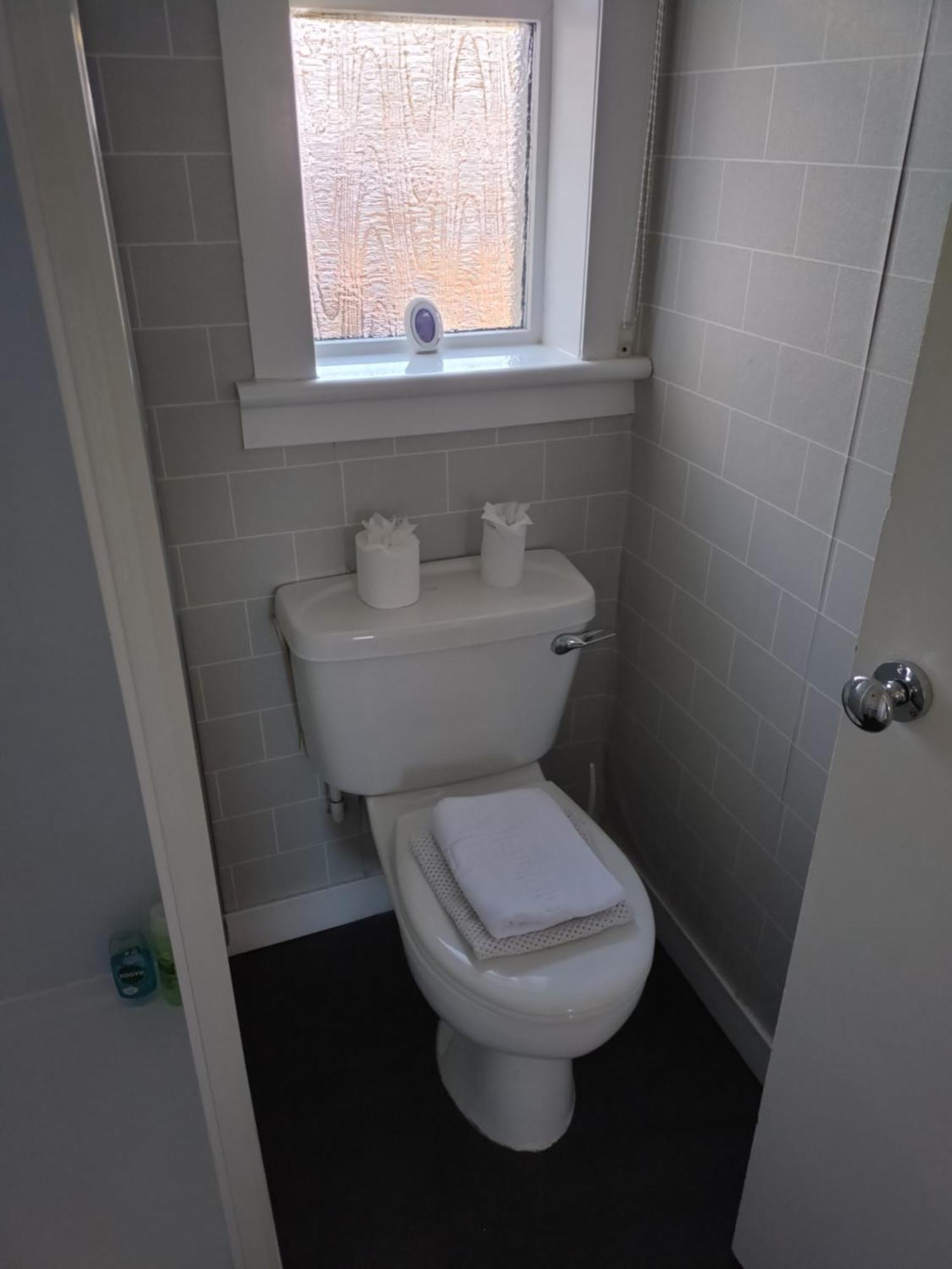 Anchorage - Also 1 Available With Hot Tub,must Be Booked Separately 3* Balloch