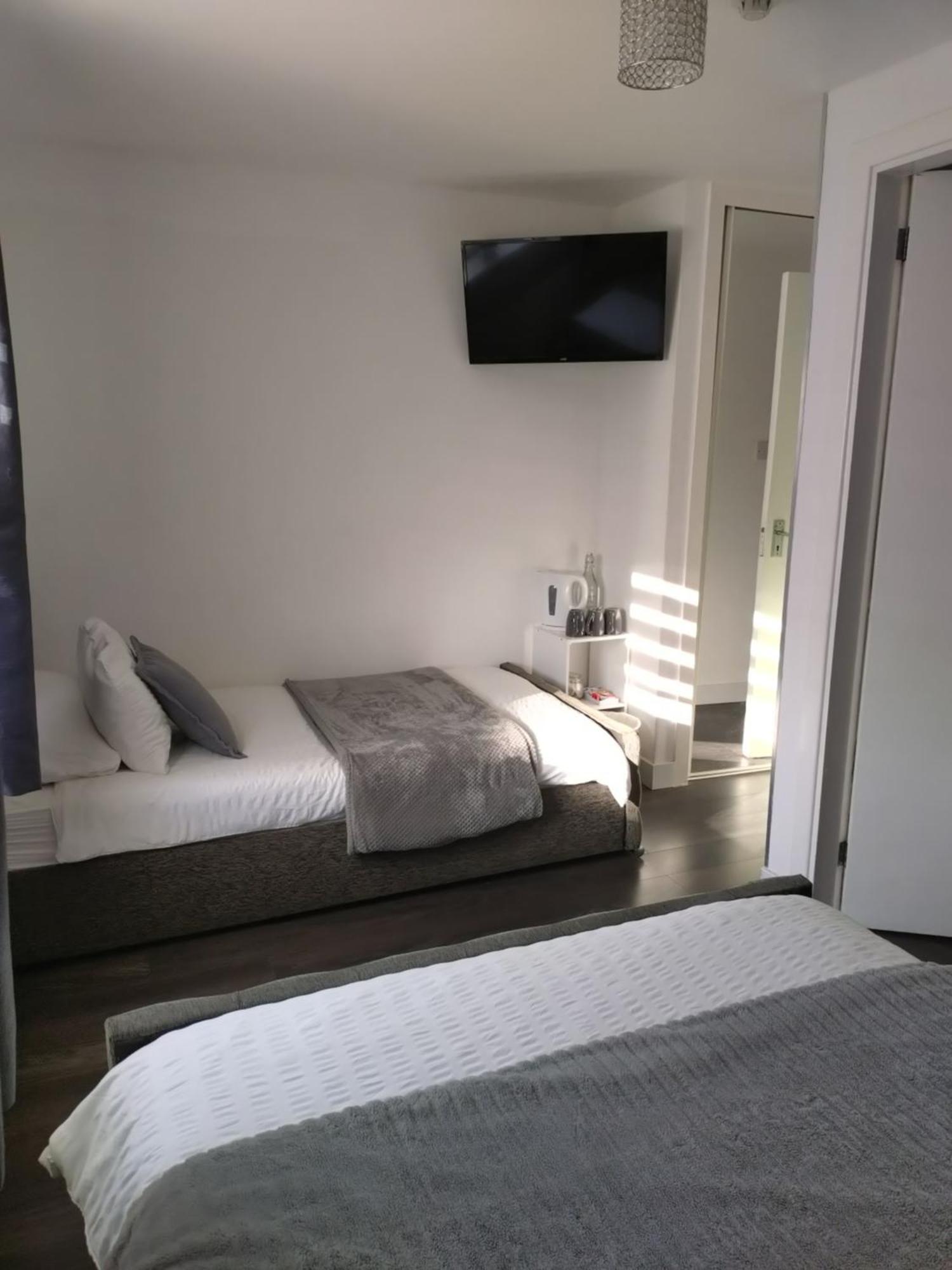 Guest house Anchorage - Also 1 Available With Hot Tub,must Be Booked Separately Balloch